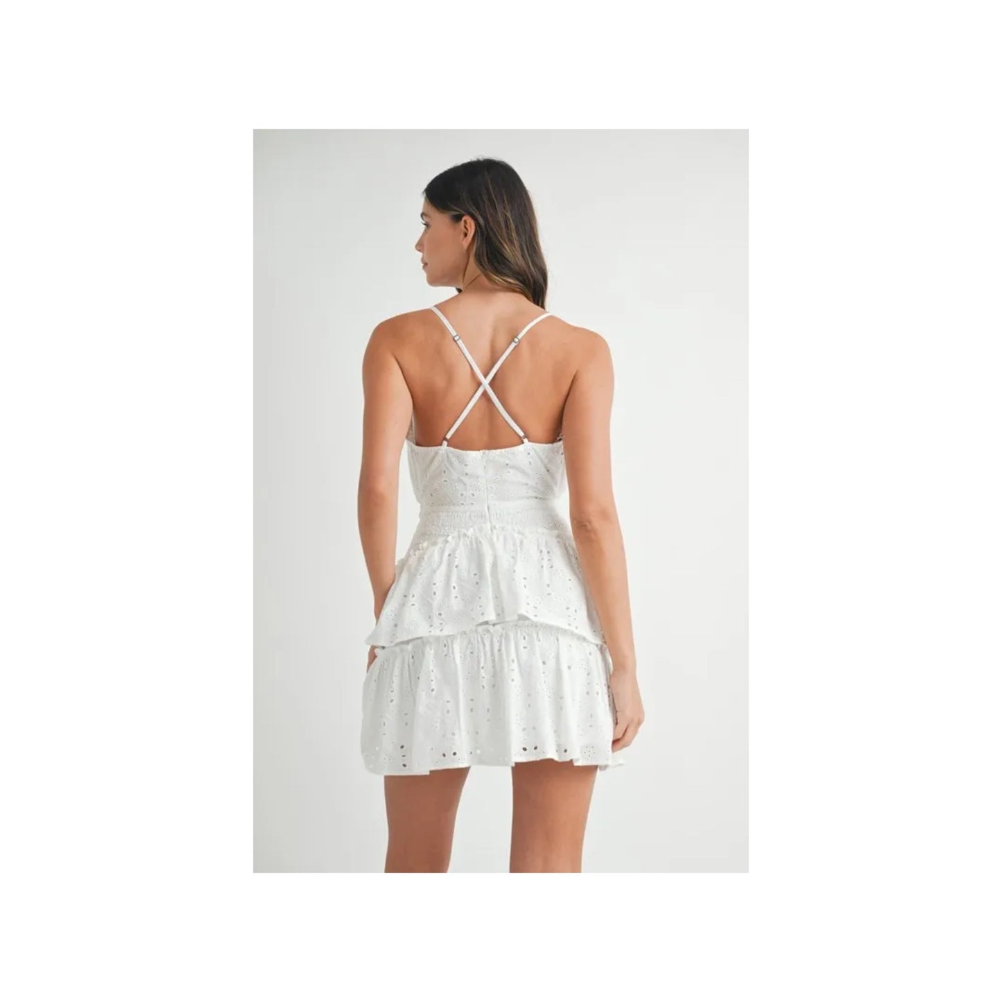 Lace Eyelet Ruffle Miniklänning med Utskärning